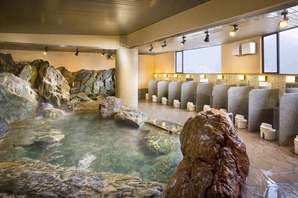 What is a Ryokan Onsen