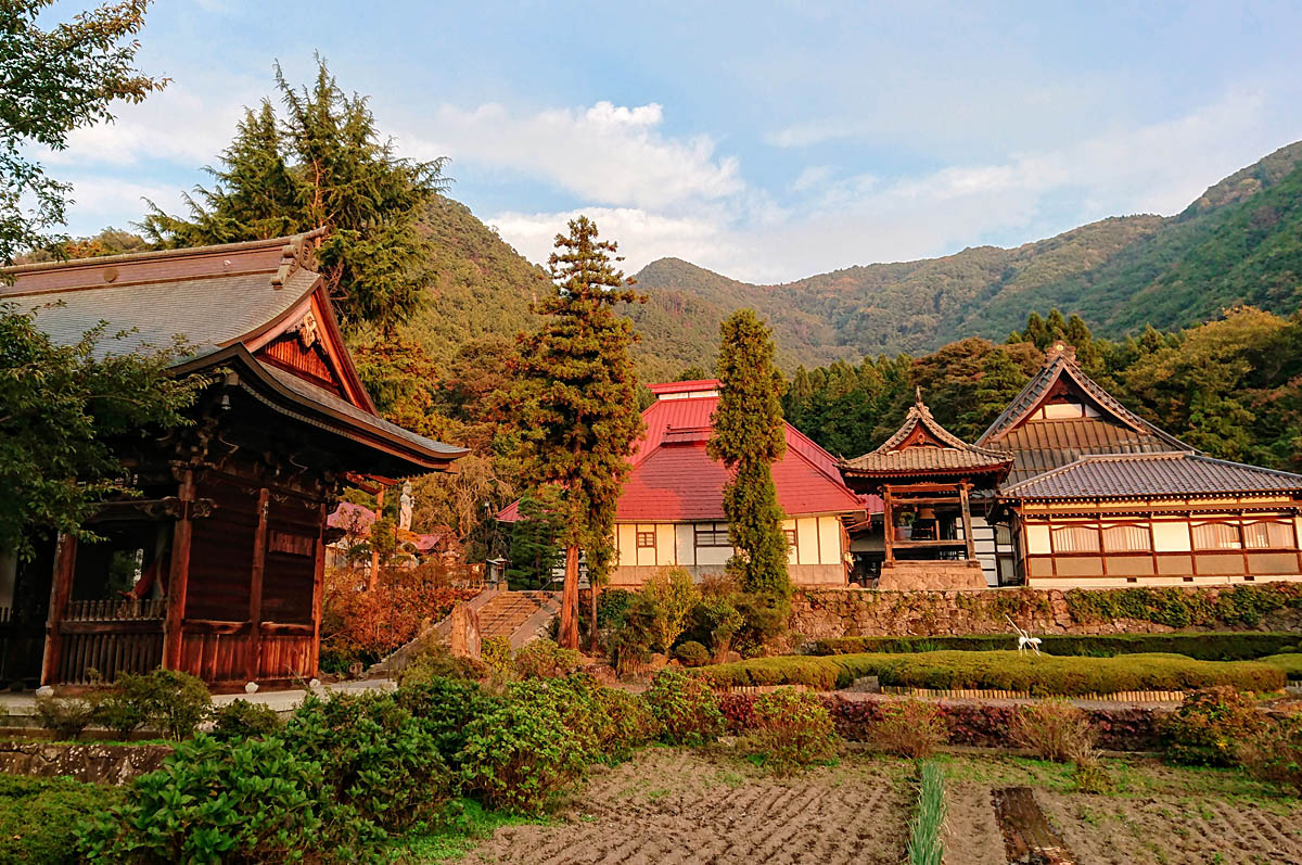 Nagano Japan Ganshoin Temple. 稲 垣 亨. Credits. 