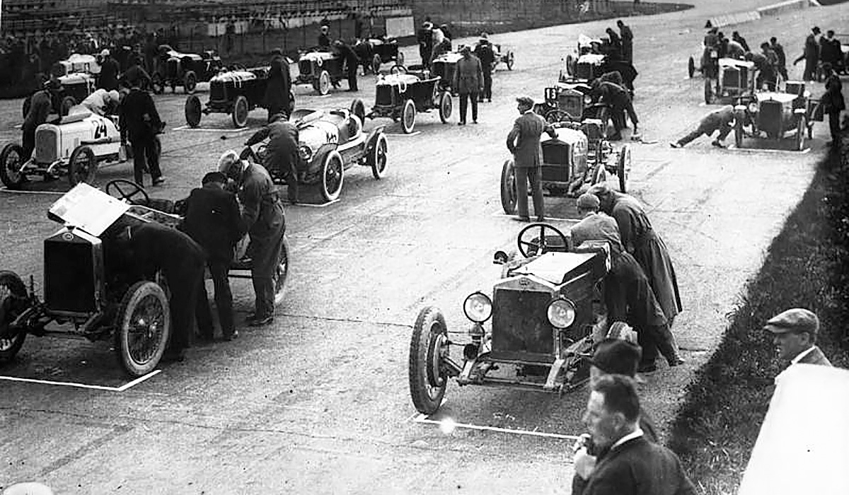 Japanese 30th Grand Prix: Learn More About the History of Formula One ...