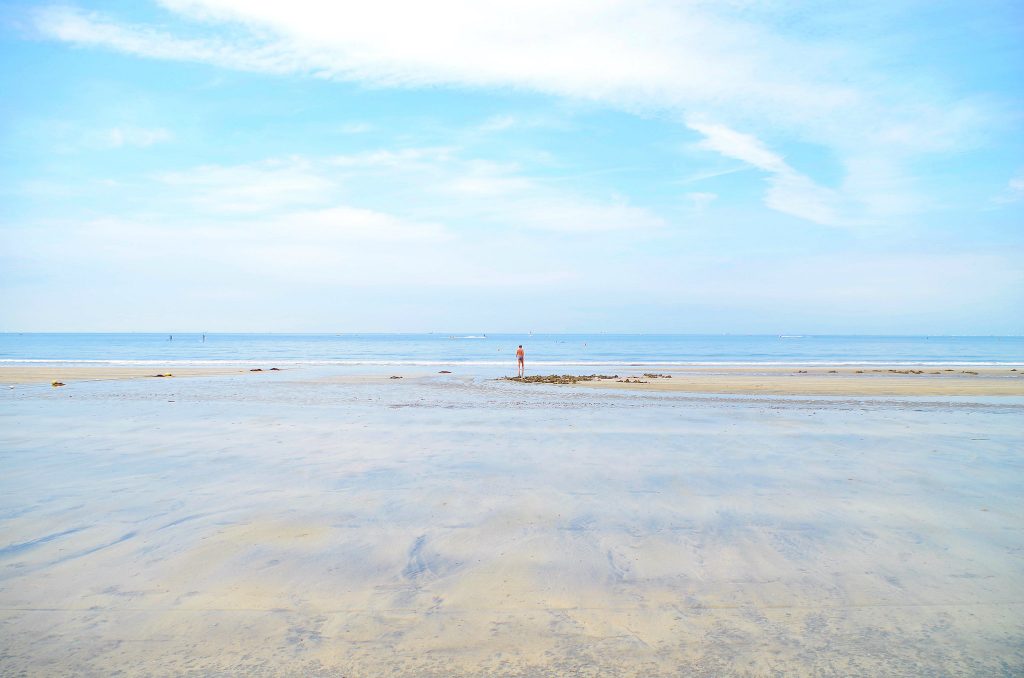 best beaches near tokyo - yuigahama beach