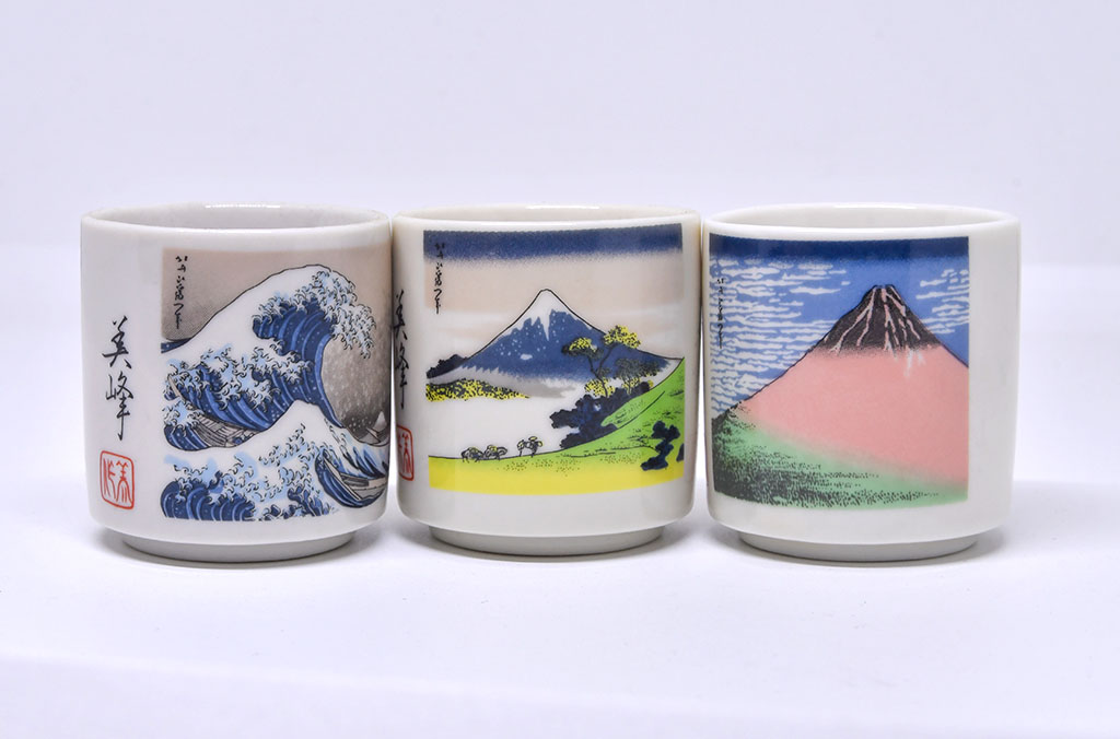Sake Cups with Ukiyo Paintings