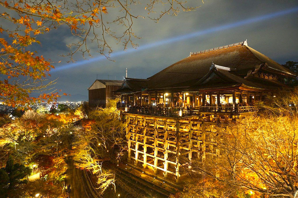 Kiyomizu Terrace at Night